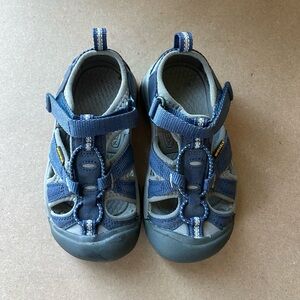 Keen size 11 brand new